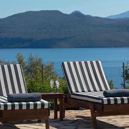 Villa Artemis Nikiana Bagian luar foto