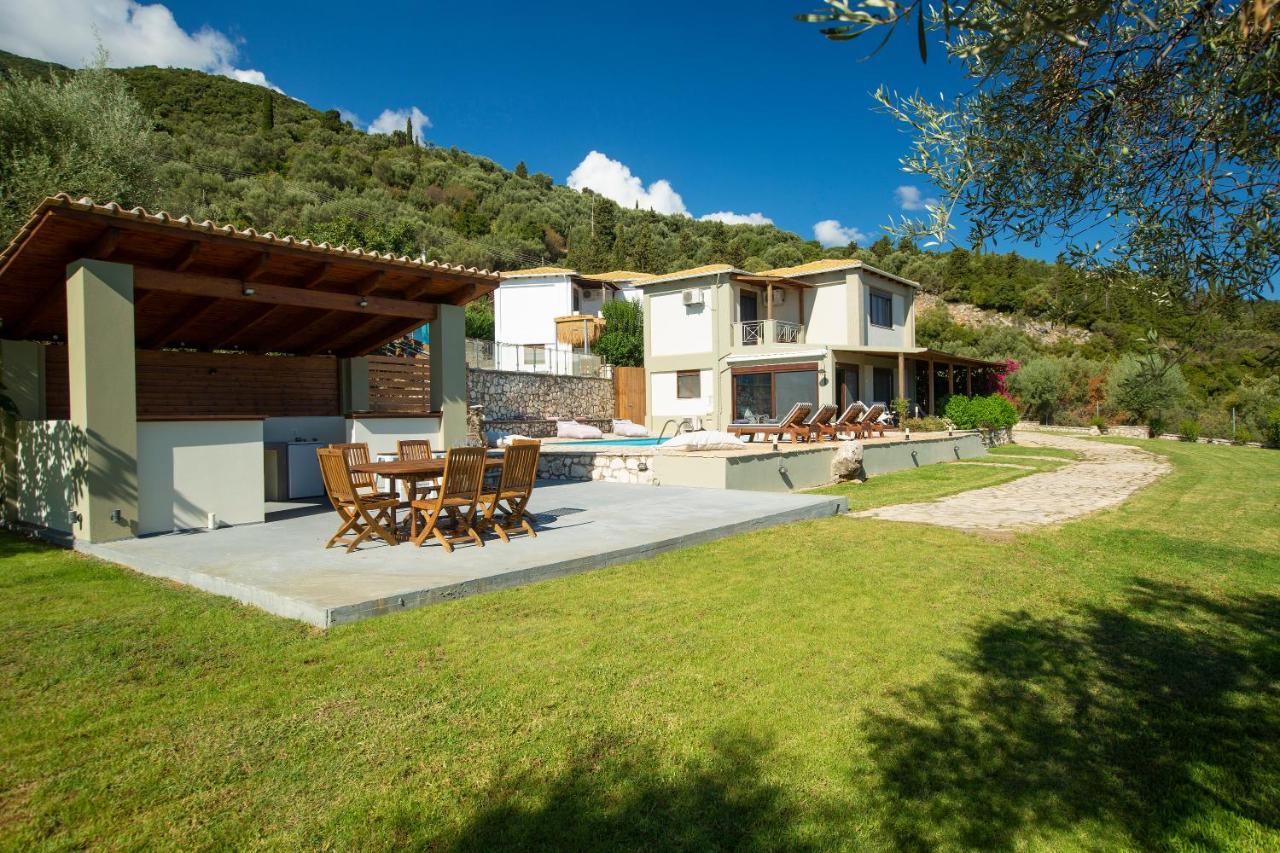 Villa Artemis Nikiana Bagian luar foto