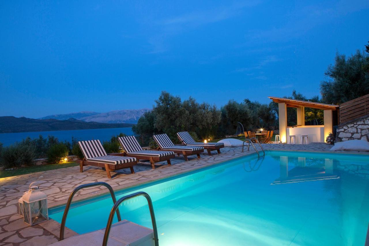 Villa Artemis Nikiana Bagian luar foto