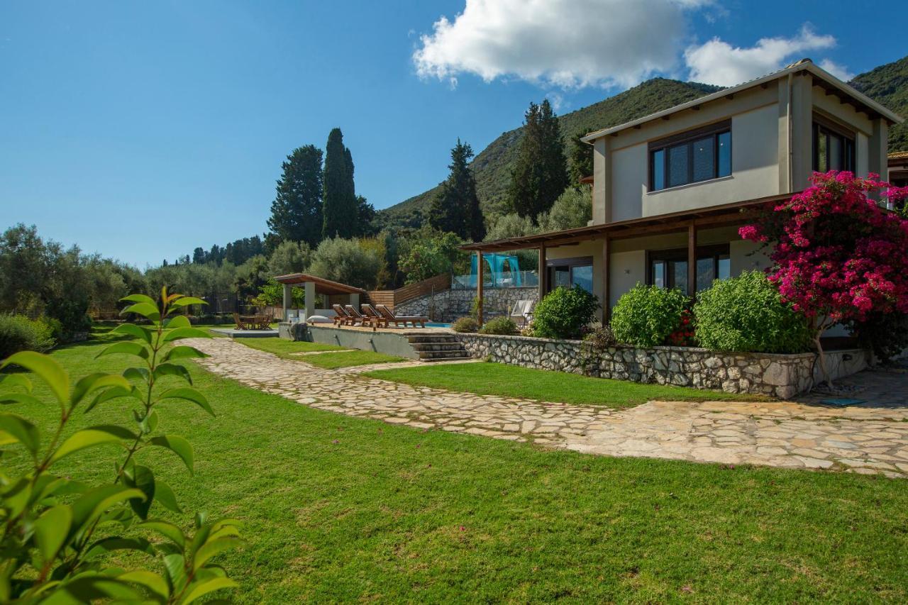 Villa Artemis Nikiana Bagian luar foto