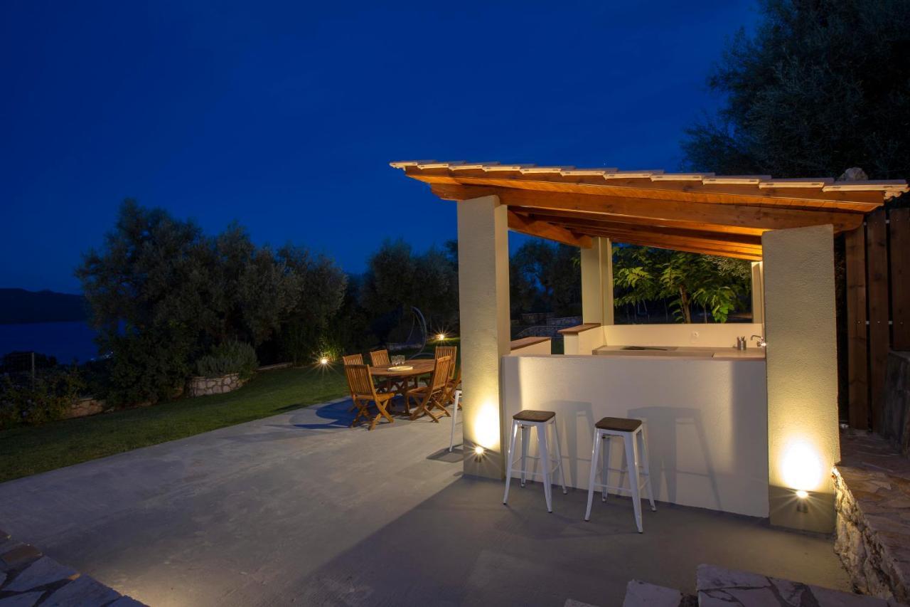 Villa Artemis Nikiana Bagian luar foto
