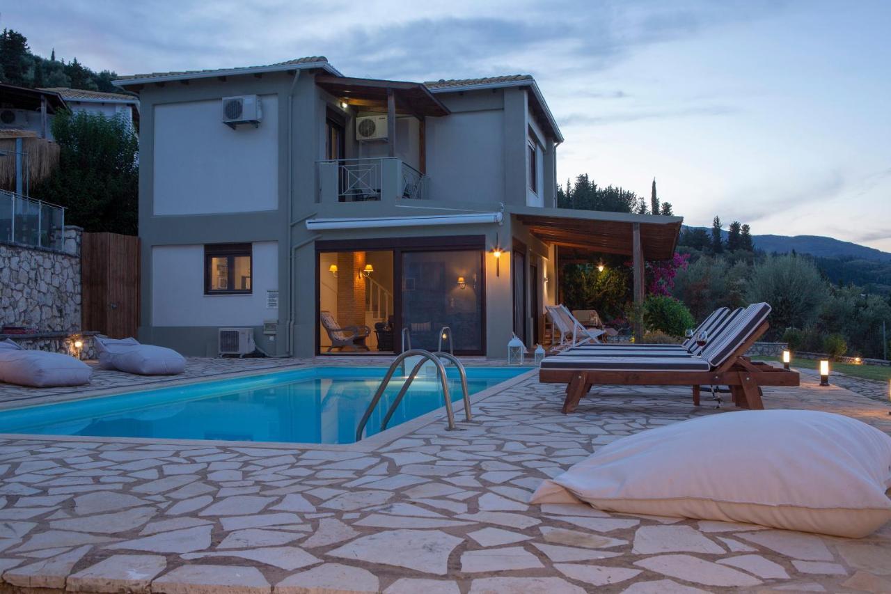Villa Artemis Nikiana Bagian luar foto