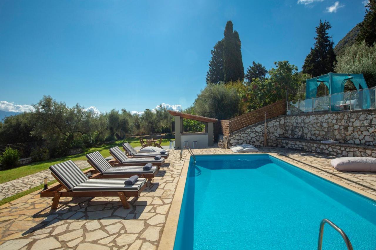 Villa Artemis Nikiana Bagian luar foto