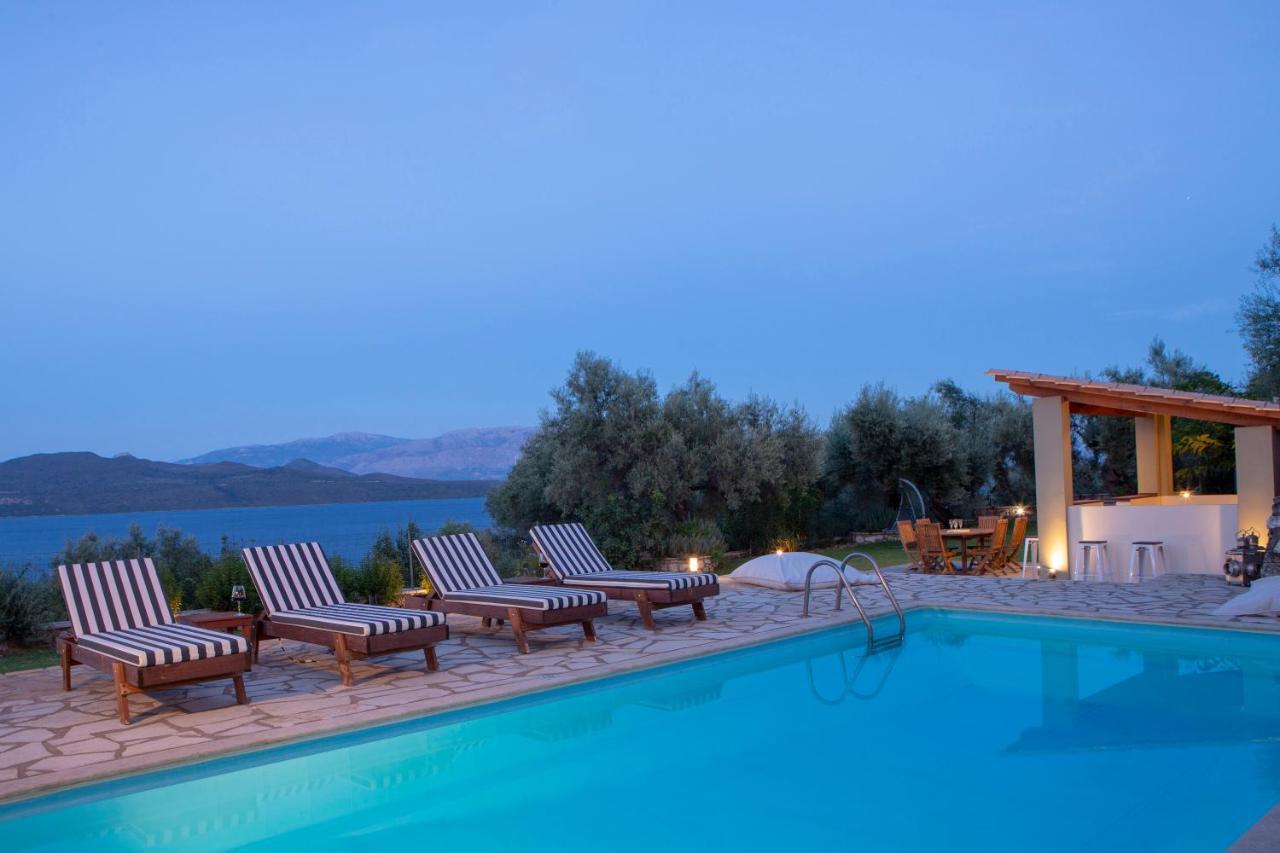 Villa Artemis Nikiana Bagian luar foto