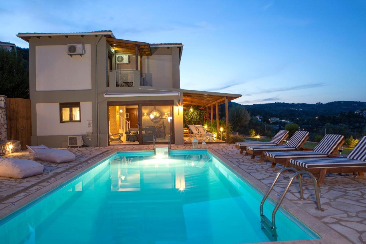 Villa Artemis Nikiana Bagian luar foto